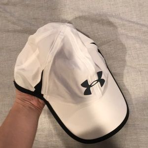 Under armor white athletic hat